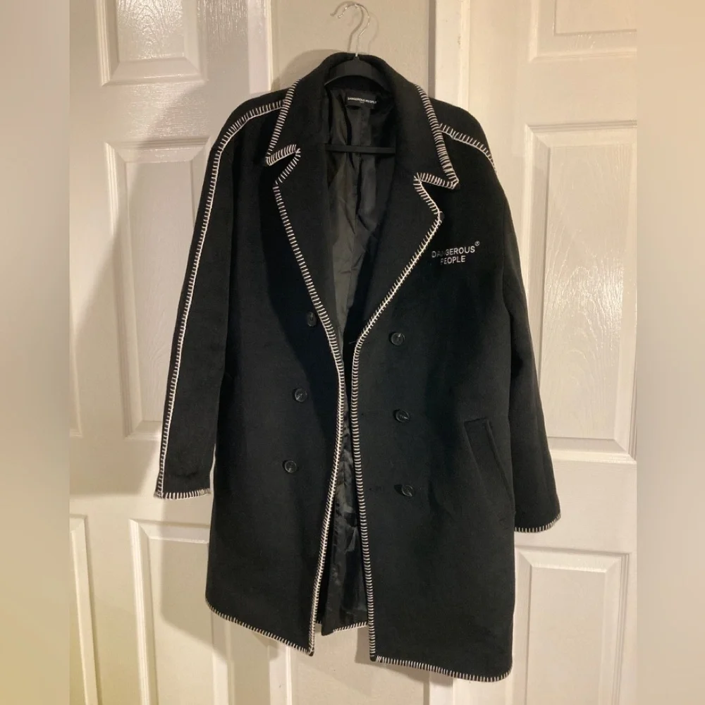 Dangerous People ,RARE branded Mens Trench Coat 🧥 - Picture 5 of 10